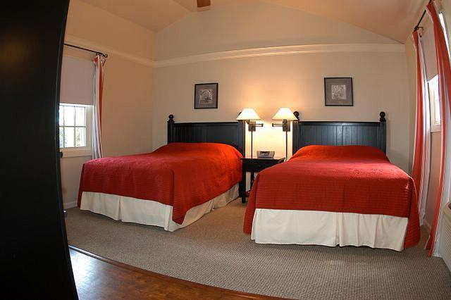 Resort The Raven 3*